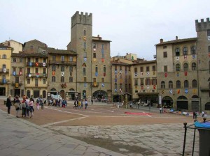 Piazza_Grande_Arezzo1
