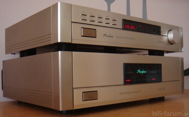 Accuphase C 11 + P 11 front 1