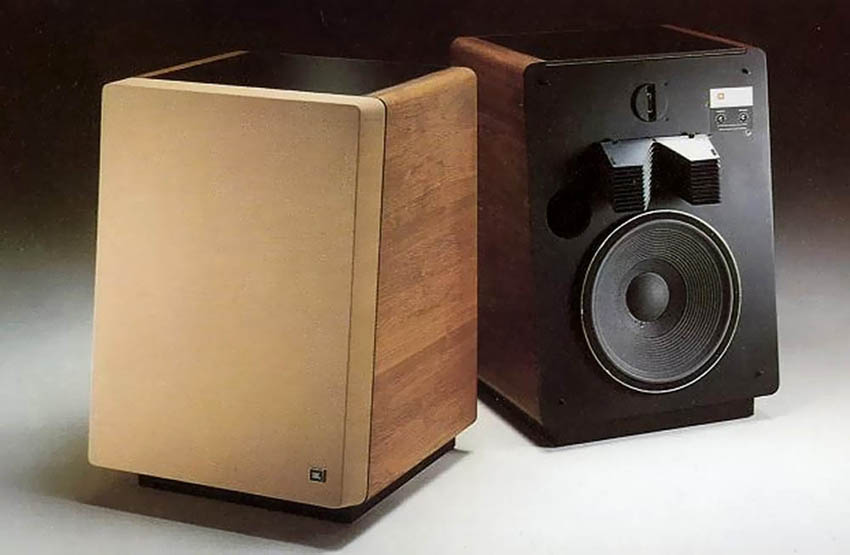 JBL L 300 Summit2