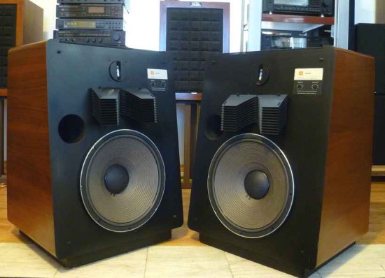 JBL L 300 Summit4