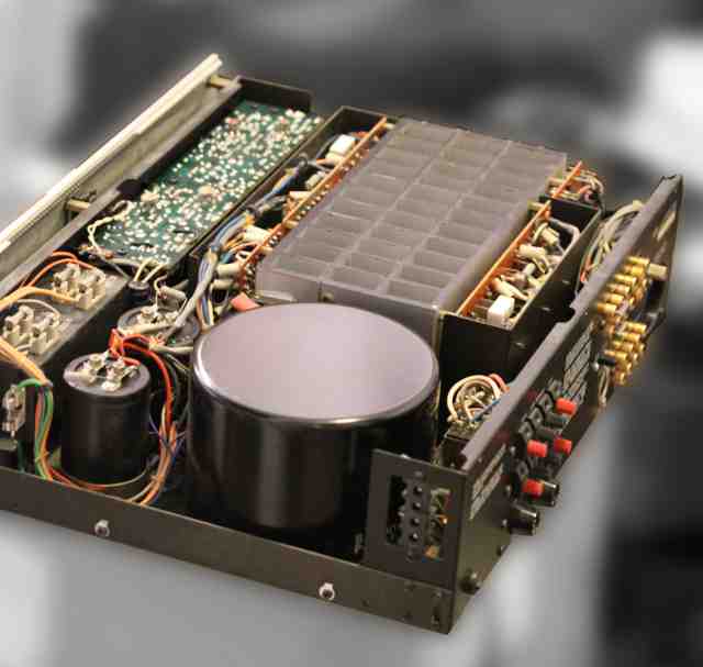 Luxman L 11 inside