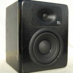 JBL LSR28P