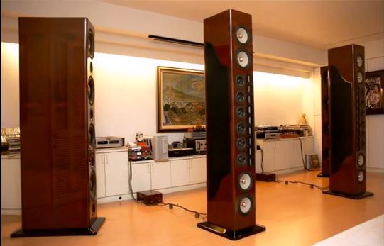 sistema Very Expensive Hi-Fi