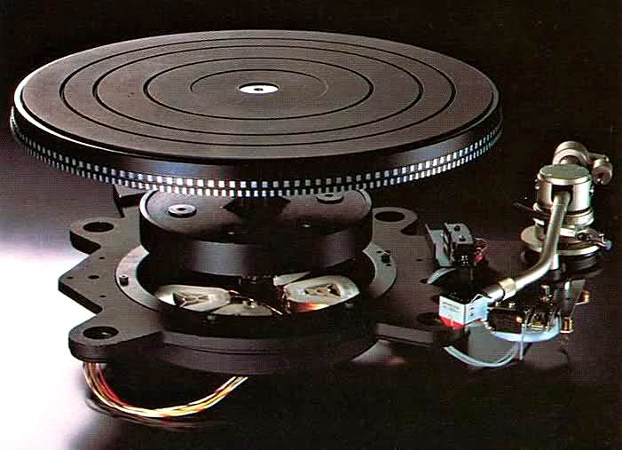 Kenwood L-07D Turntable 3