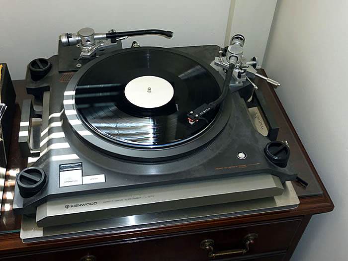 Kenwood L-07D Turntable 5