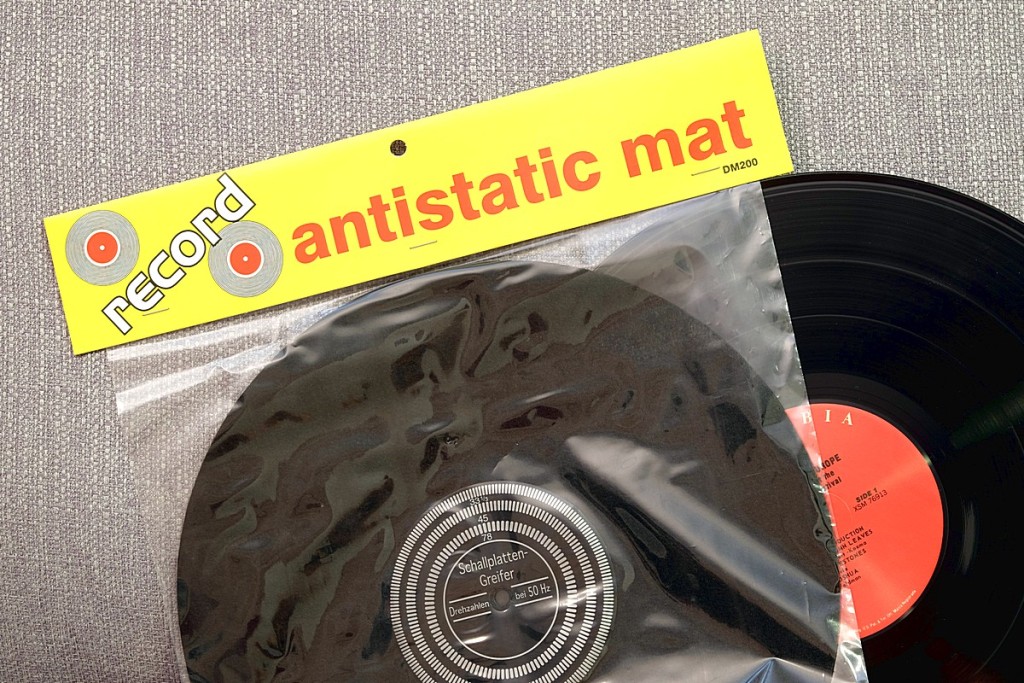 Antistatic mat 2 1200pix